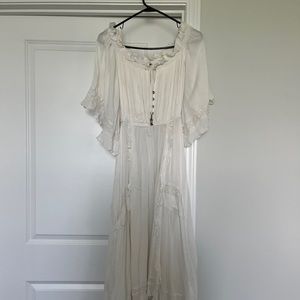 selling this beautiful free people maxi dress!